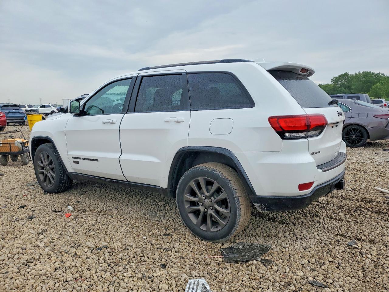 2016 JEEP GRAND CHEROKEE LIMITED — снимка 2