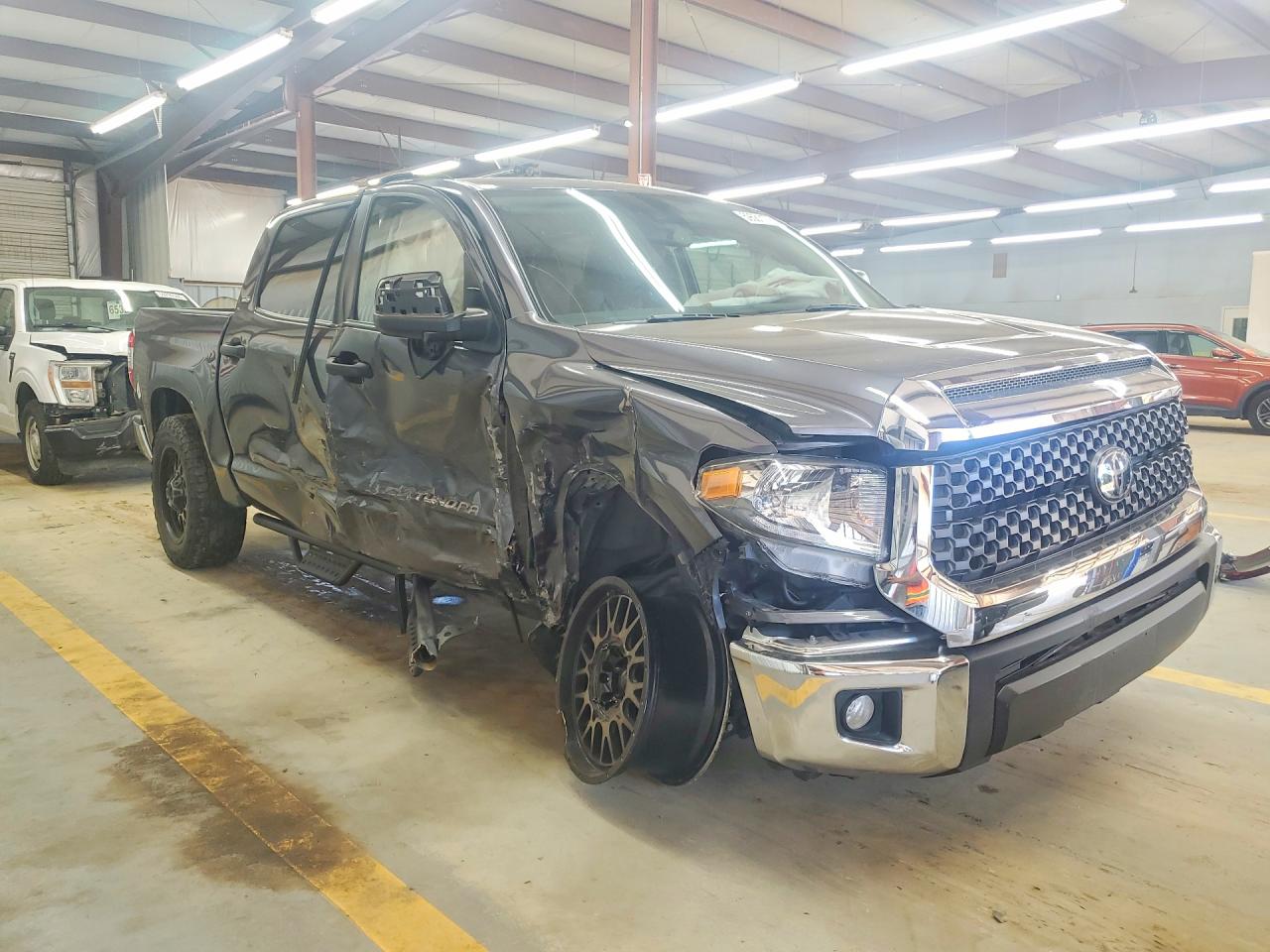 2021 TOYOTA TUNDRA SR5 — снимка 4