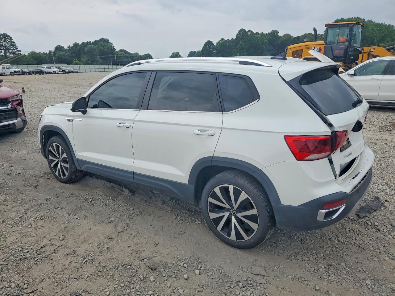 2023 VOLKSWAGEN TAOS — снимка 2
