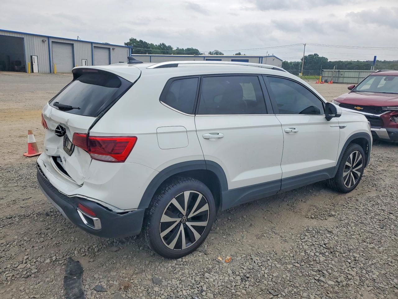 2023 VOLKSWAGEN TAOS — снимка 3