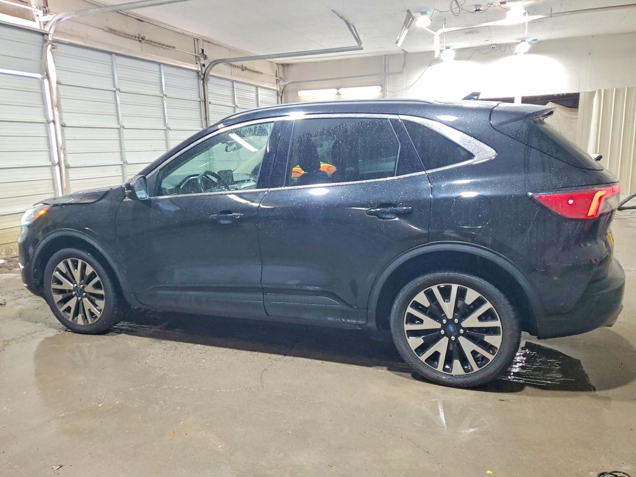 2020 FORD ESCAPE TITANIUM — снимка 2