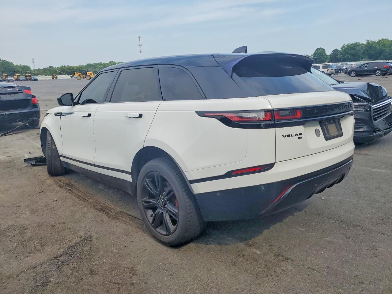 2021 LAND ROVER RANGE ROVER VELAR R-DYNAMIC S — снимка 2