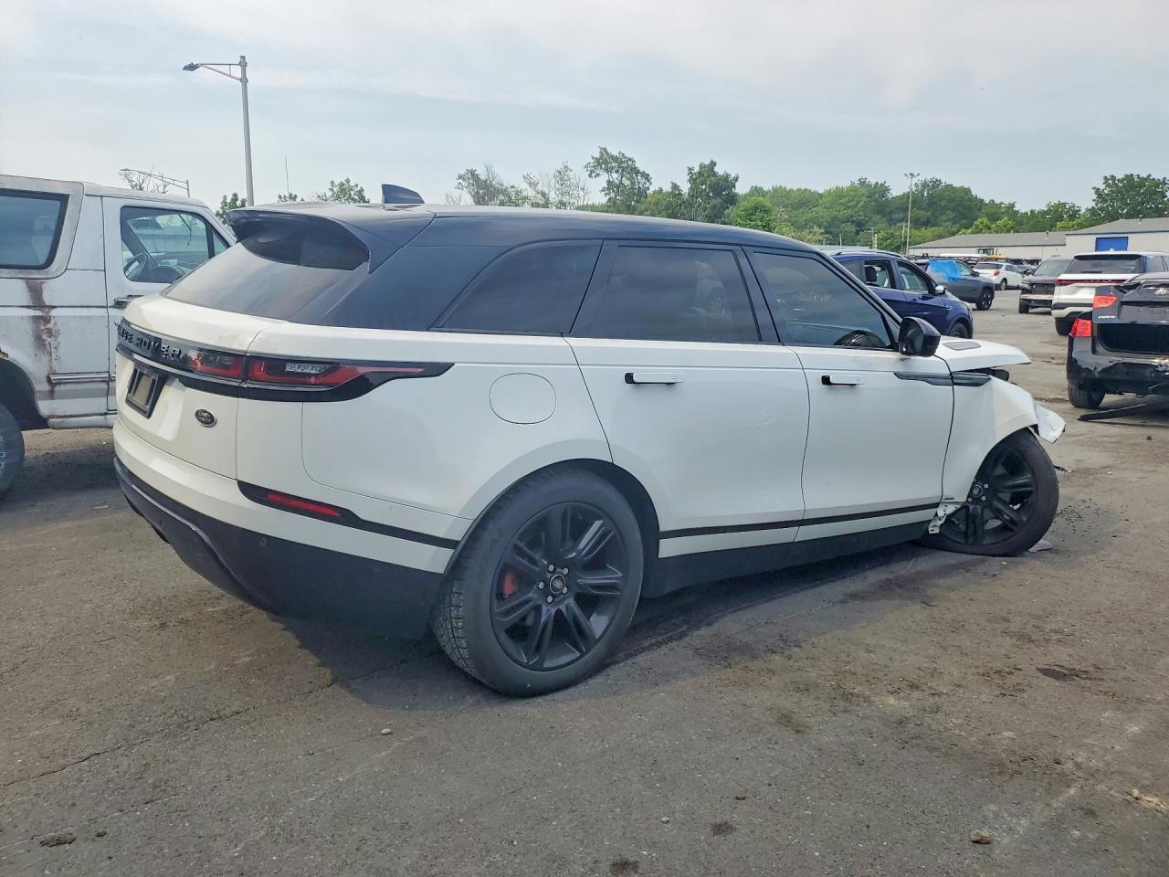 2021 LAND ROVER RANGE ROVER VELAR R-DYNAMIC S — снимка 3