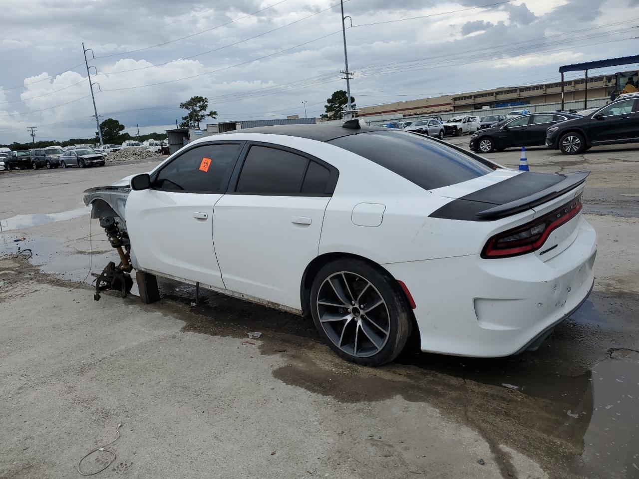 2017 DODGE CHARGER R — снимка 2