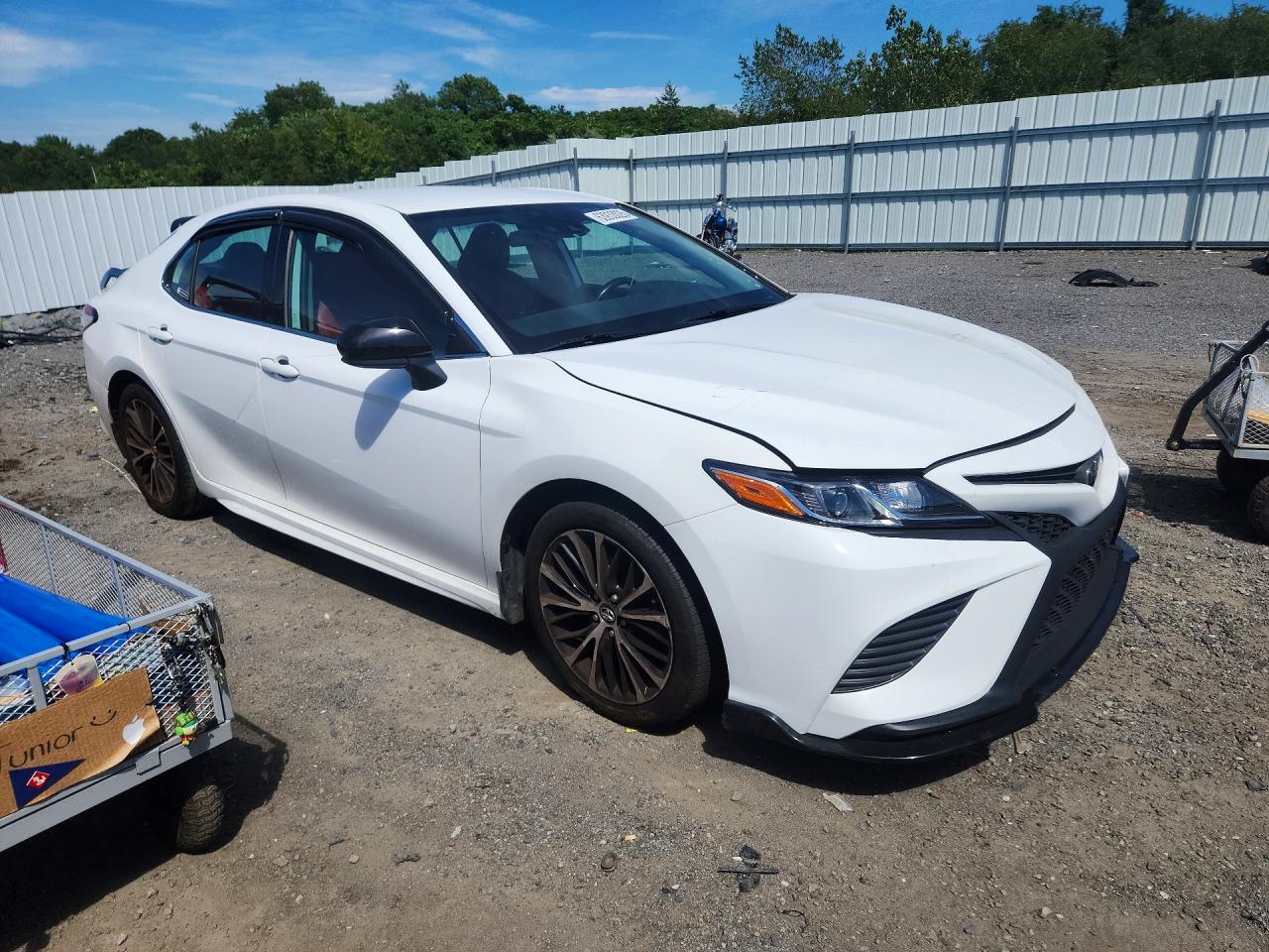 2019 TOYOTA CAMRY SE — снимка 4