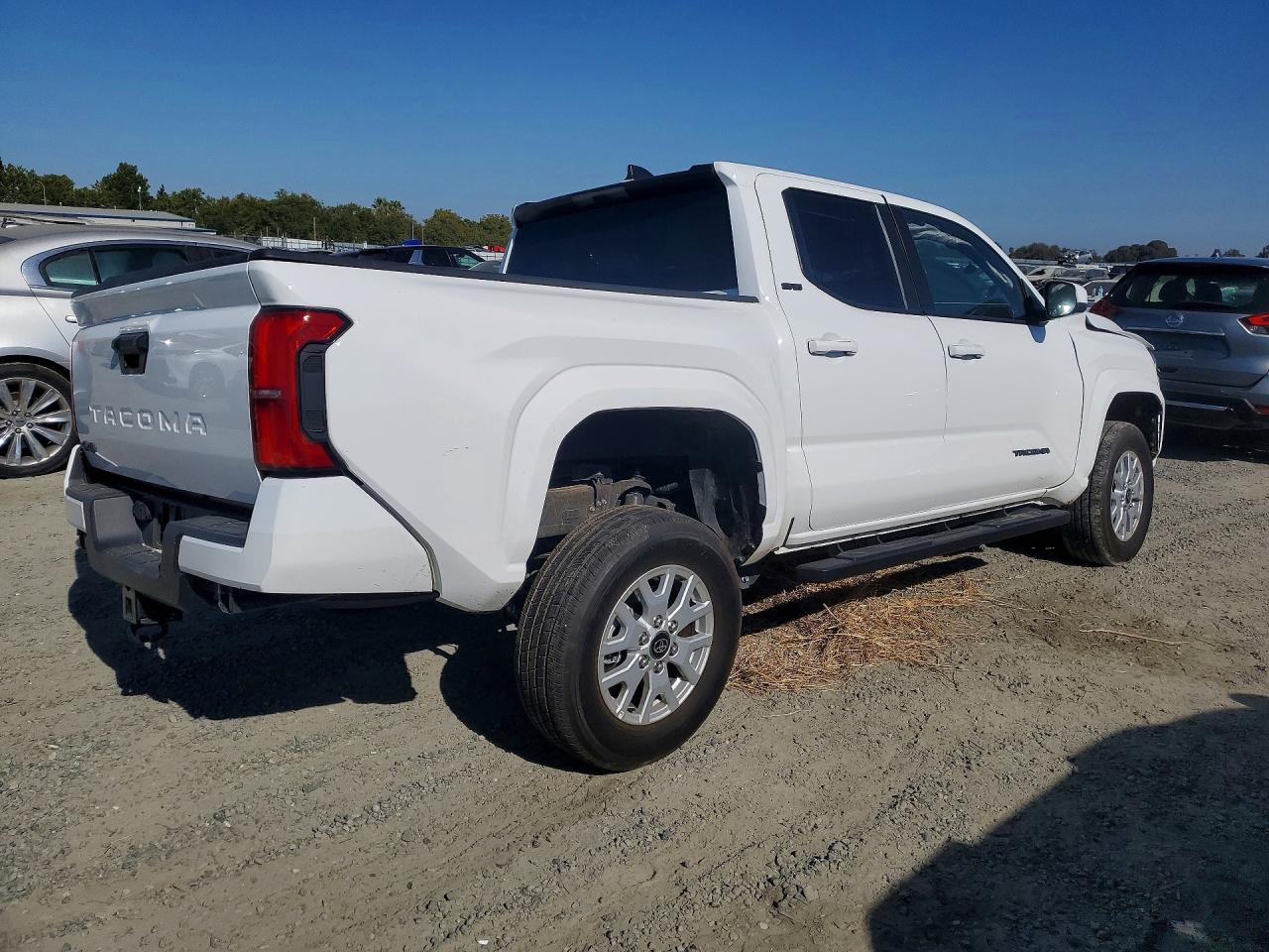 2025 TOYOTA TACOMA SR5 — снимка 3