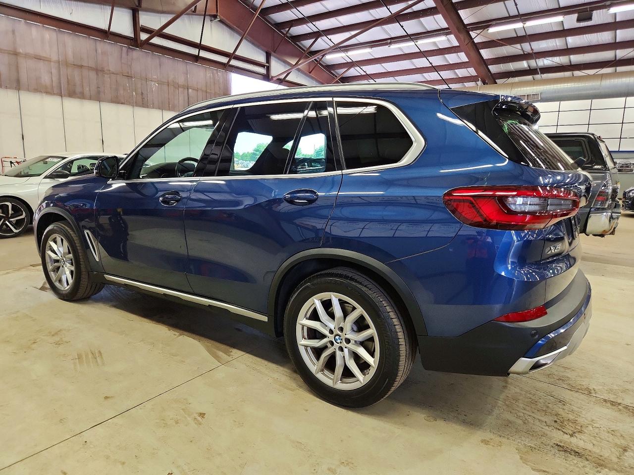 2019 BMW X5 XDRIVE40I — снимка 2