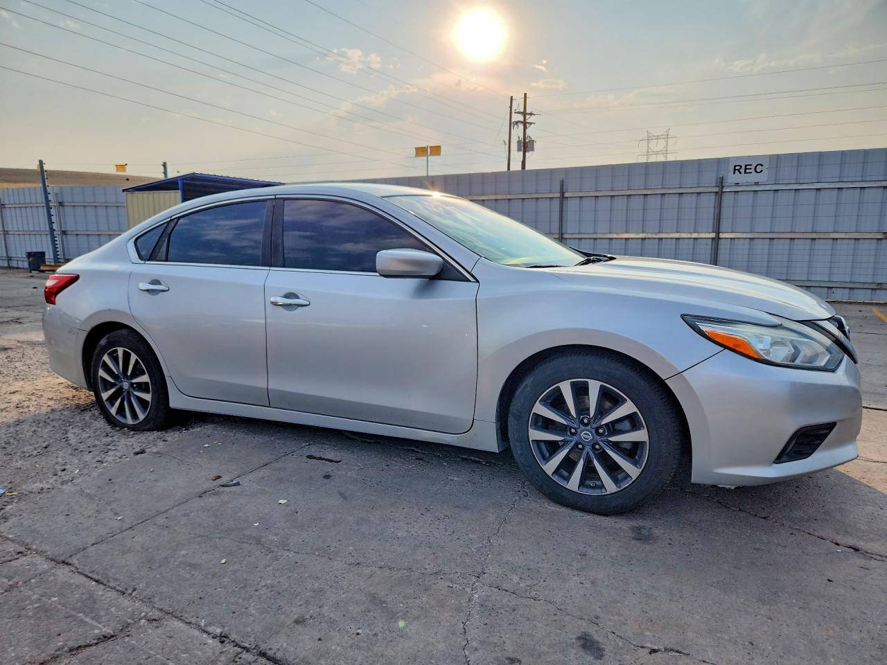 2017 NISSAN ALTIMA 2.5 SV — снимка 4