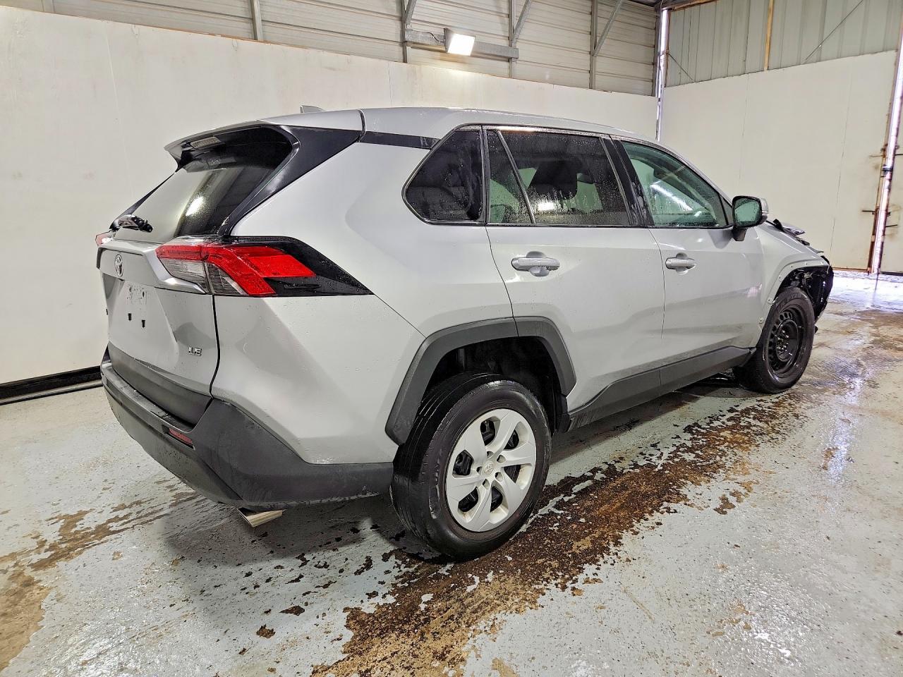 2025 TOYOTA RAV4 LE — снимка 3