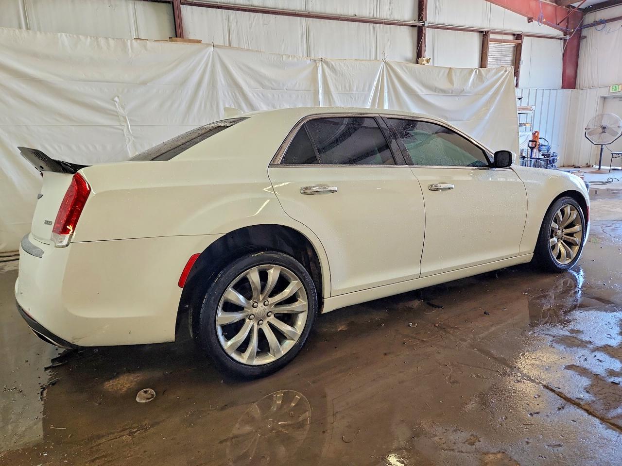 2019 CHRYSLER 300 LIMITED — снимка 3