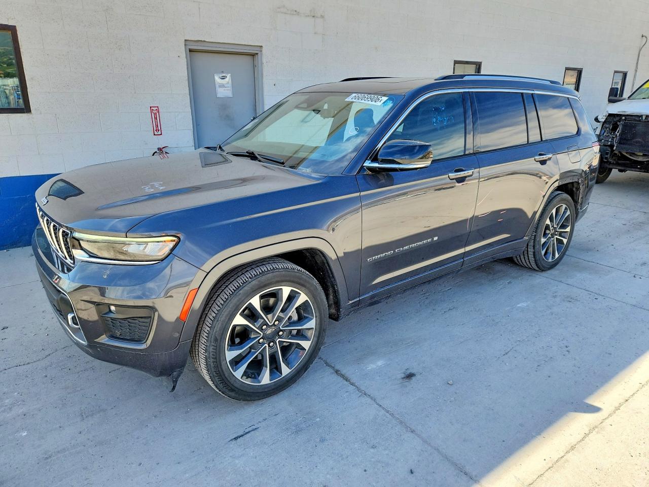 2022 JEEP GRAND CHEROKEE L OVERLAND
