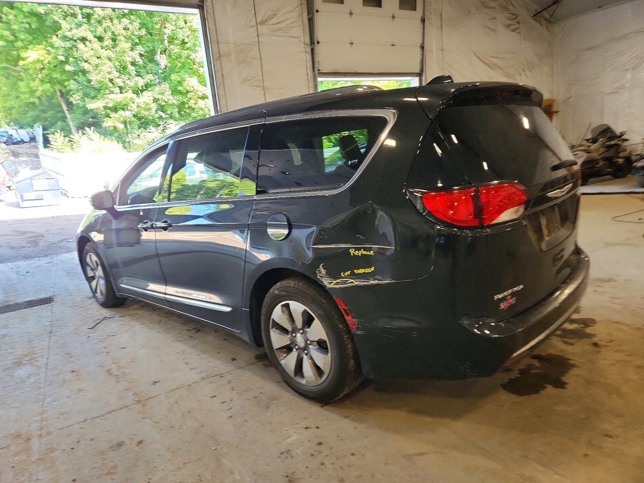 2018 CHRYSLER PACIFICA HYBRID LIMITED — снимка 2