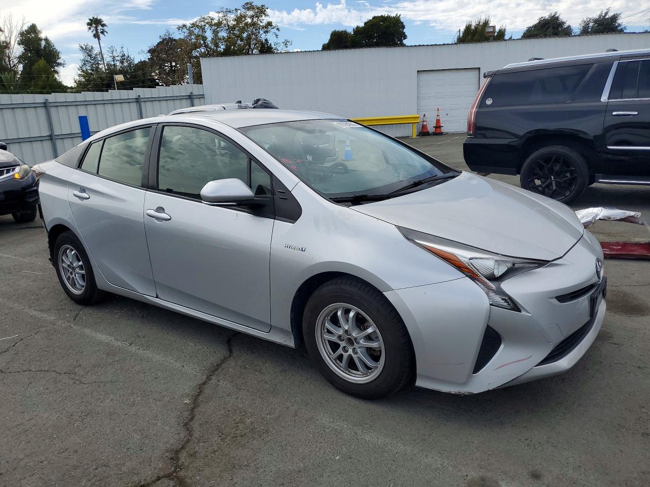2016 TOYOTA PRIUS TWO — снимка 4