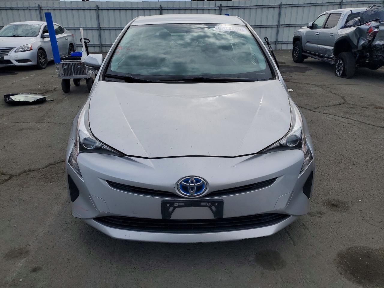2016 TOYOTA PRIUS TWO — снимка 5