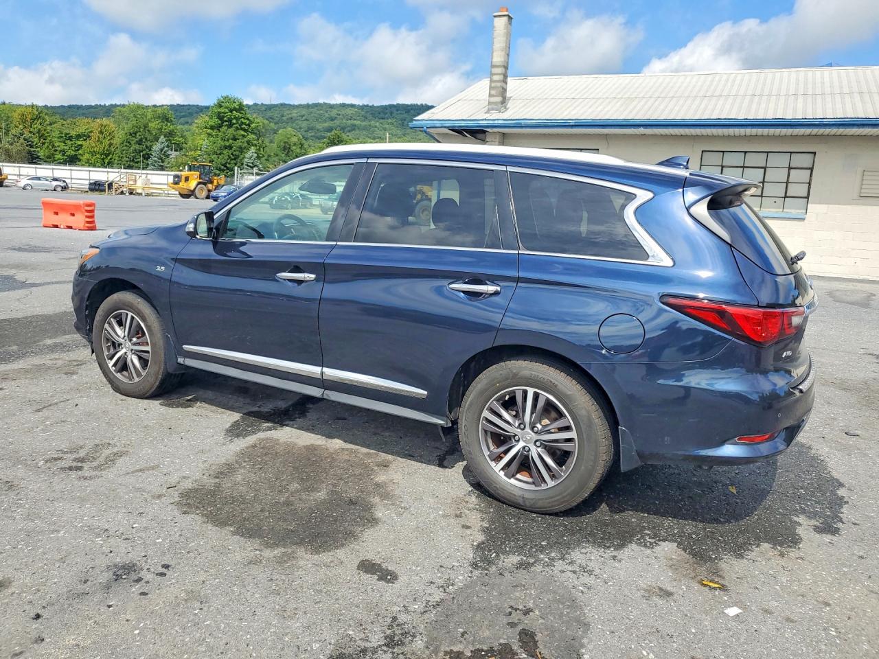 2019 INFINITI QX60 LUXE — снимка 2