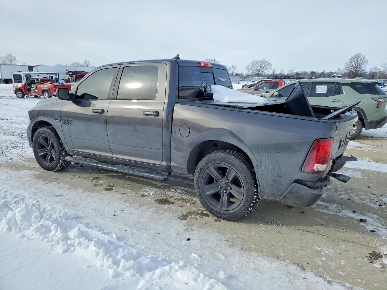 2018 RAM 1500 SPORT — снимка 2