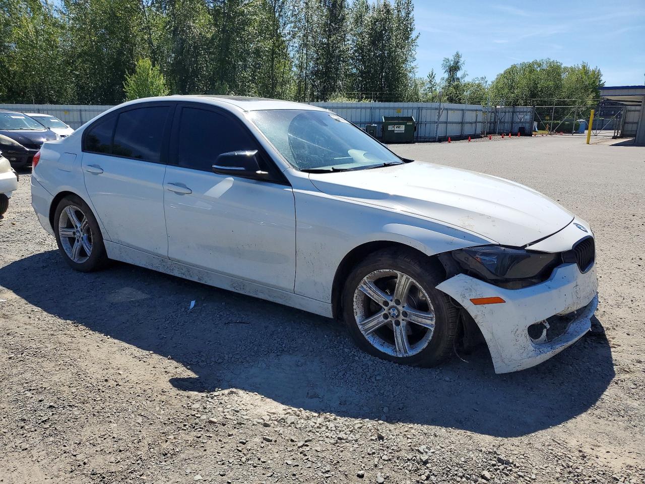 2015 BMW 320 I — снимка 4