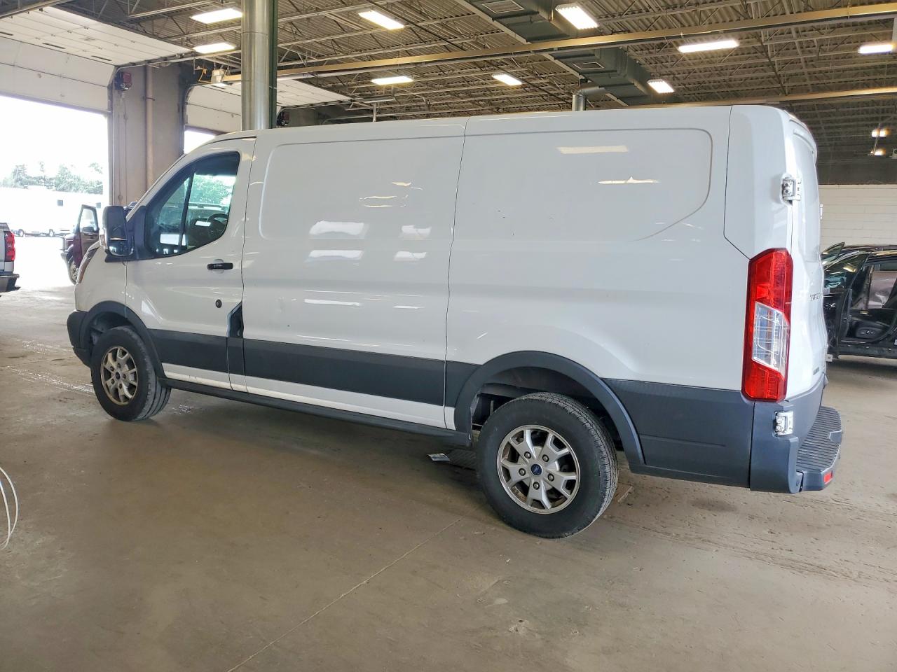 2015 FORD TRANSIT T-250 — снимка 2