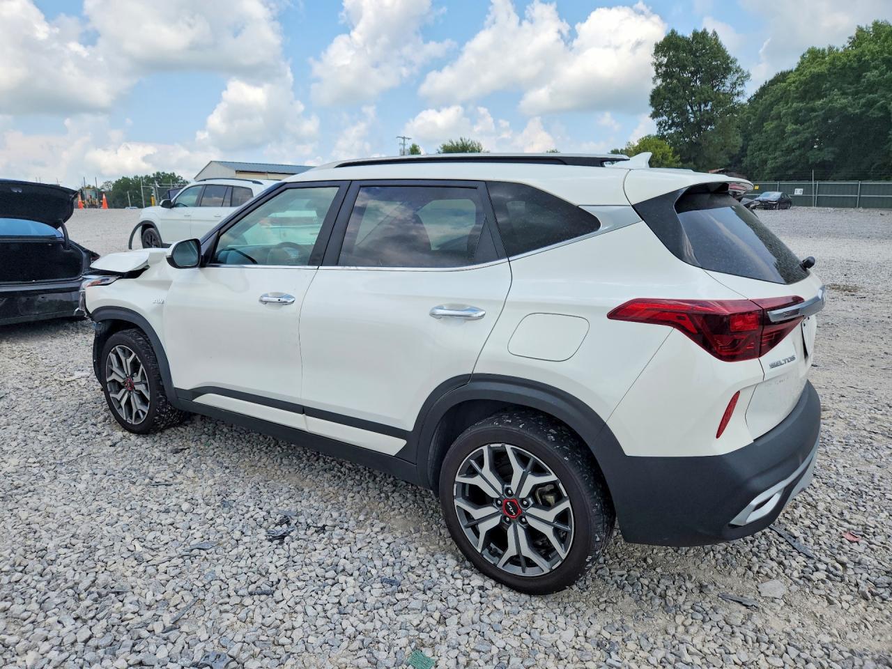 2023 KIA SELTOS SX — снимка 2