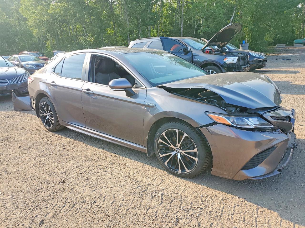2020 TOYOTA CAMRY HYBRID SE — снимка 4