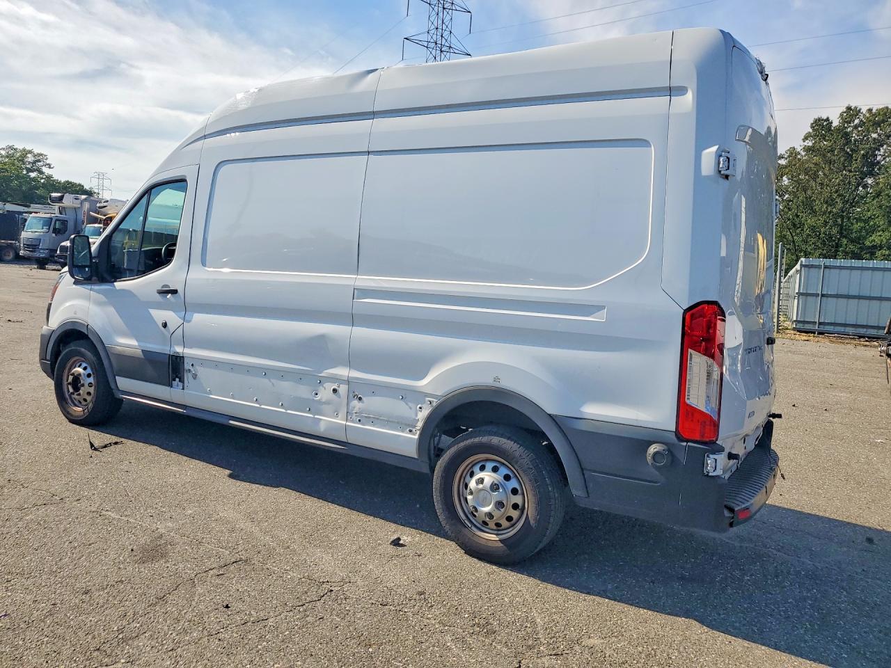 2023 FORD TRANSIT T-250 — снимка 2