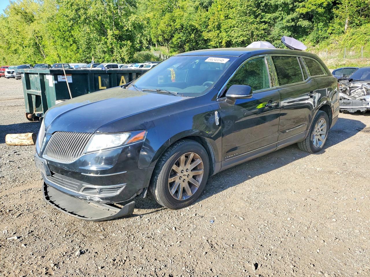 2016 LINCOLN MKT
