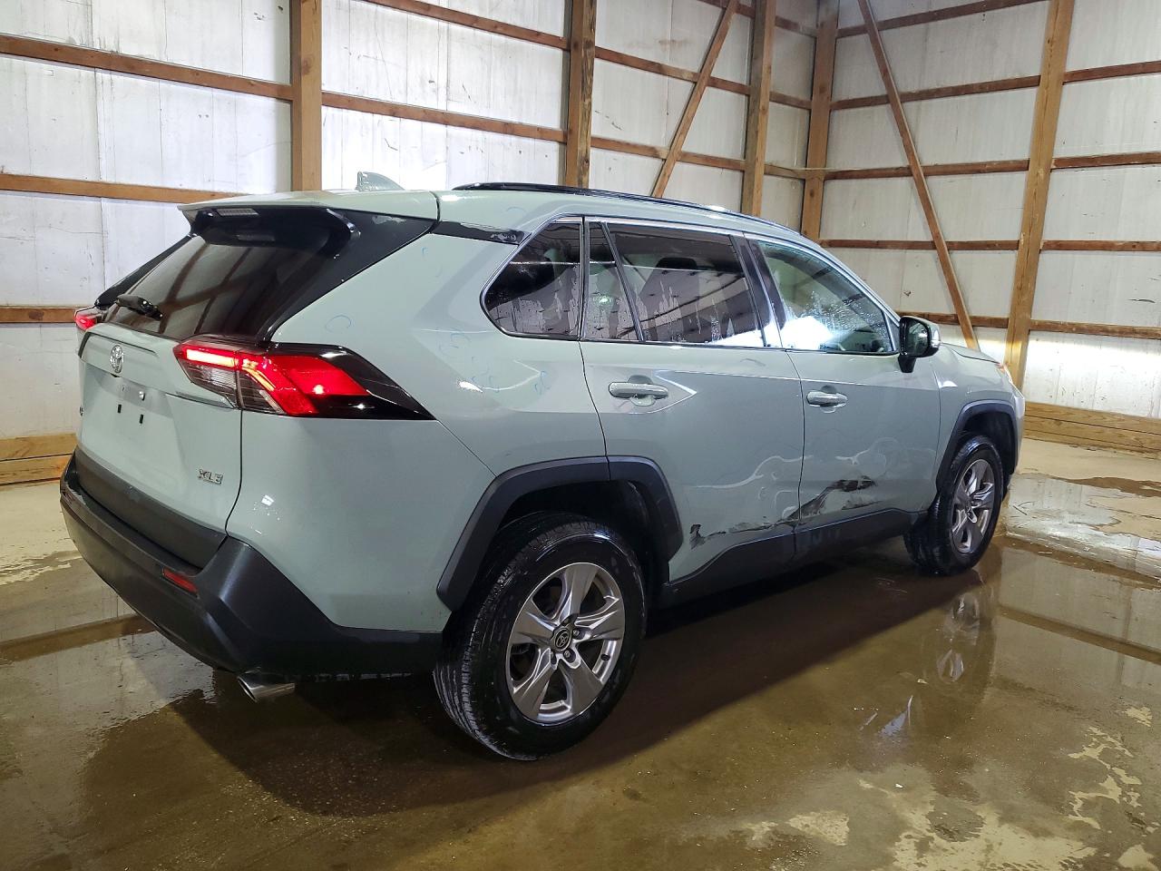 2023 TOYOTA RAV4 XLE — снимка 3