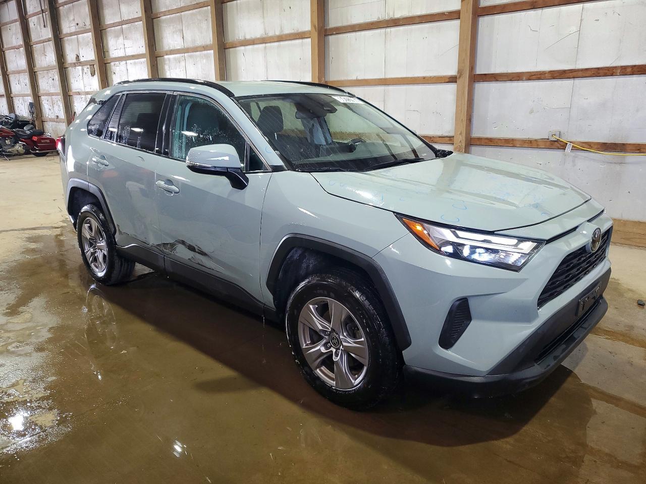 2023 TOYOTA RAV4 XLE — снимка 4