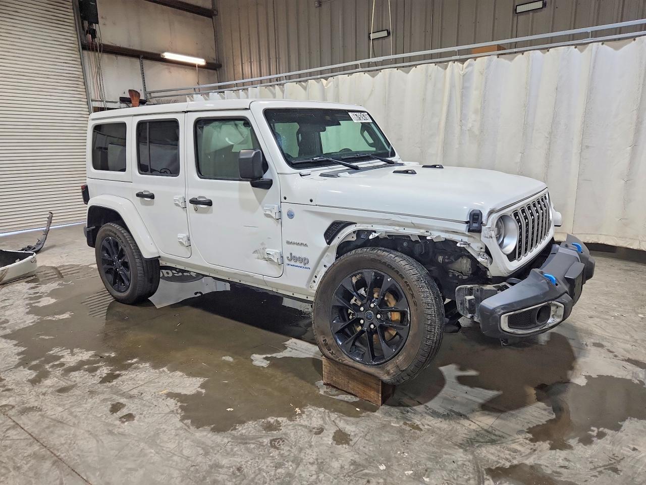 2024 JEEP WRANGLER SAHARA 4XE — снимка 4