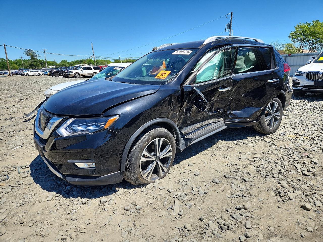 2017 NISSAN ROGUE SL