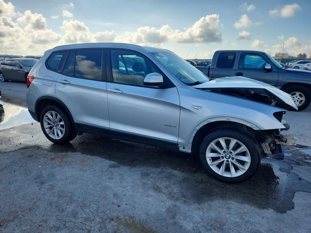 2017 BMW X3 SDRIVE28I — снимка 4