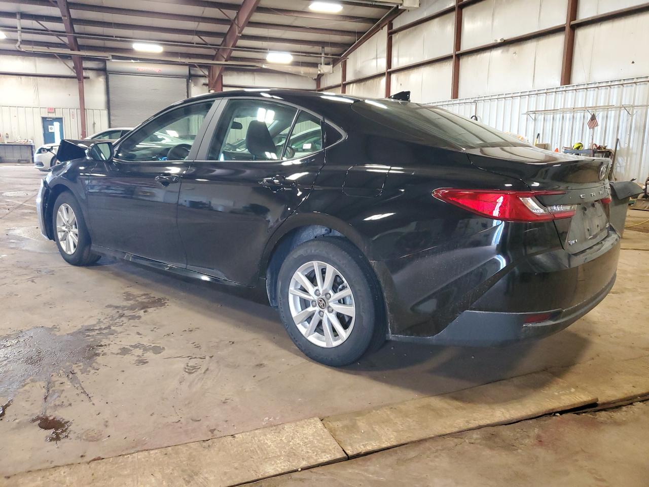 2025 TOYOTA CAMRY LE — снимка 2