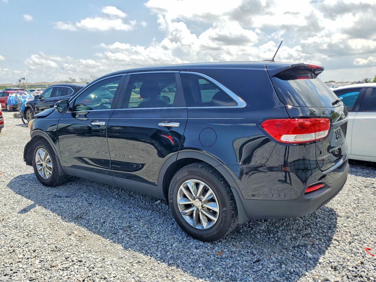 2017 KIA SORENTO L — снимка 2