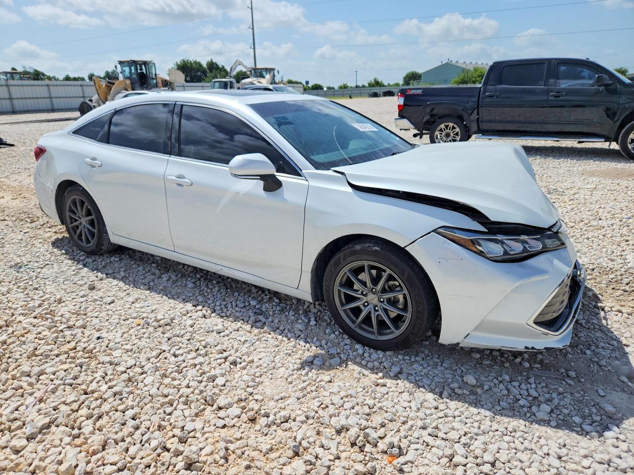 2021 TOYOTA AVALON XLE — снимка 4