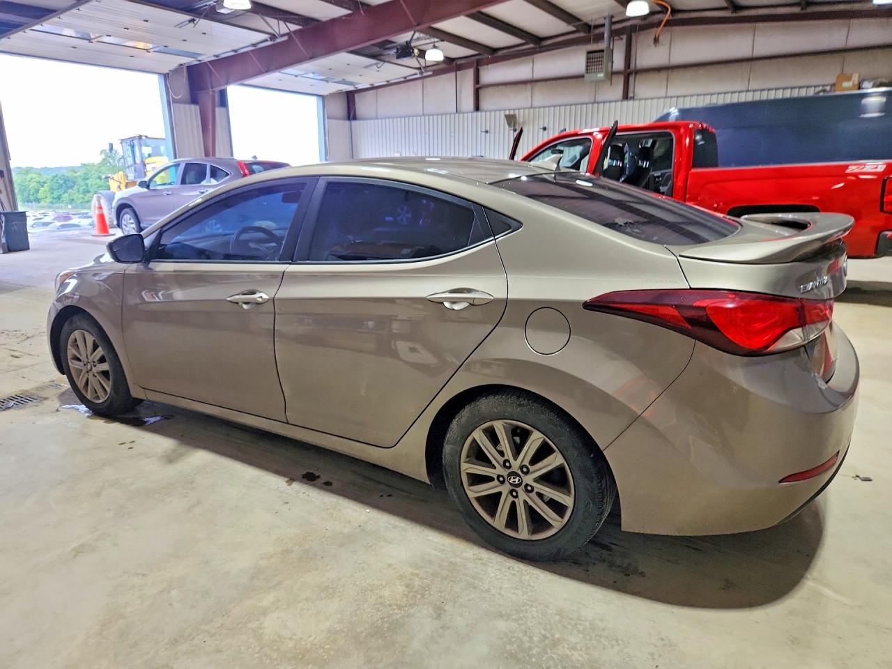 2015 HYUNDAI ELANTRA SE — снимка 2