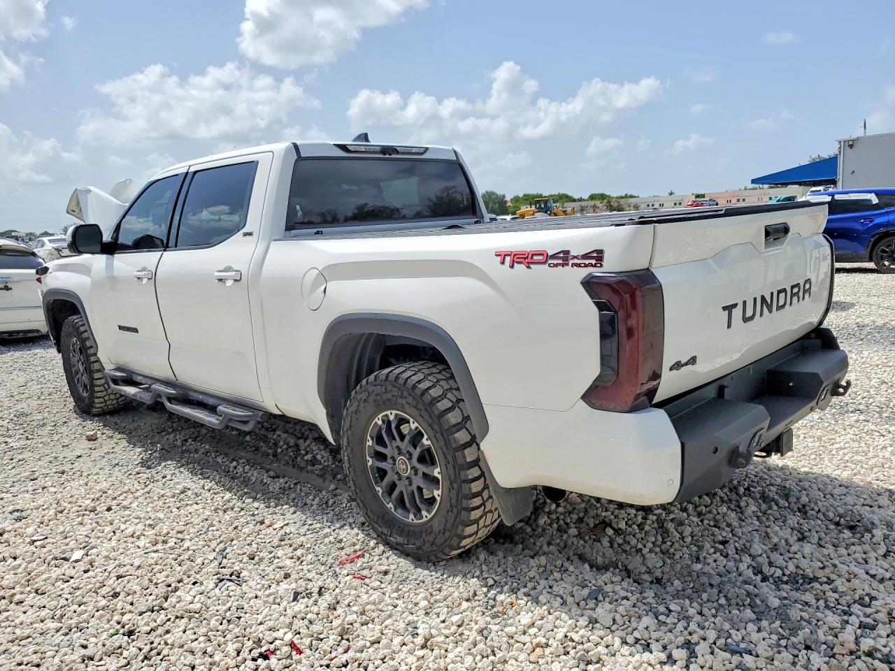 2022 TOYOTA TUNDRA CREWMAX SR5 — снимка 2