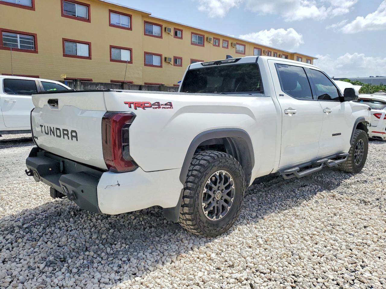 2022 TOYOTA TUNDRA CREWMAX SR5 — снимка 3