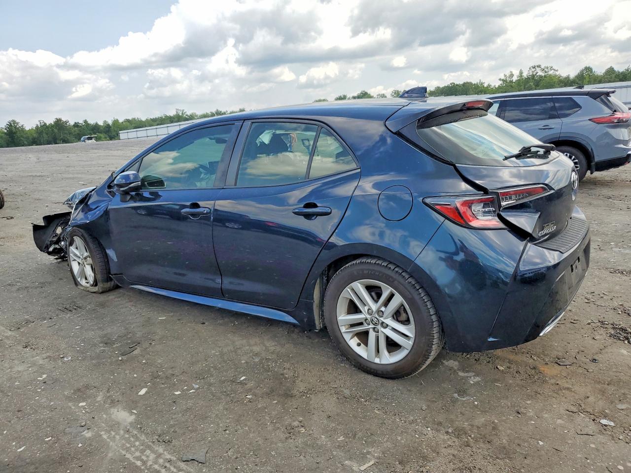 2019 TOYOTA COROLLA HATCHBACK SE — снимка 2