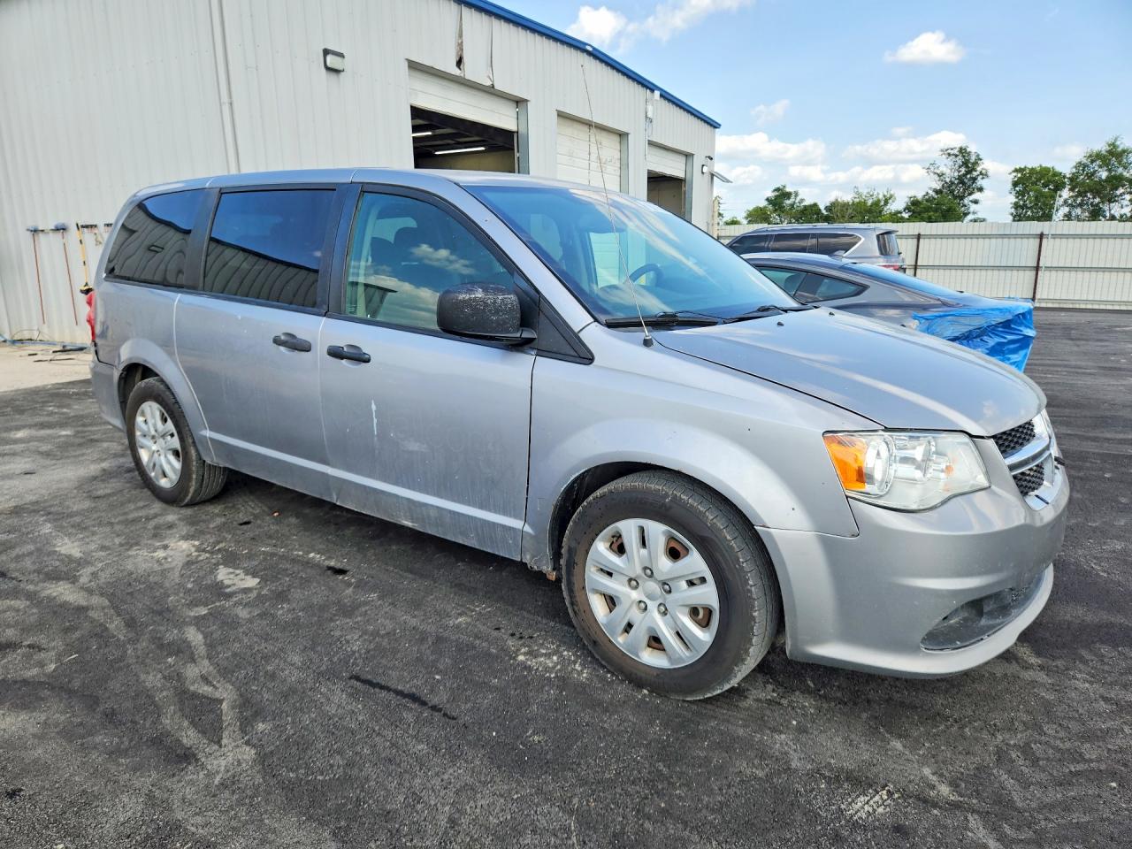 2020 DODGE GRAND CARAVAN SE — снимка 4