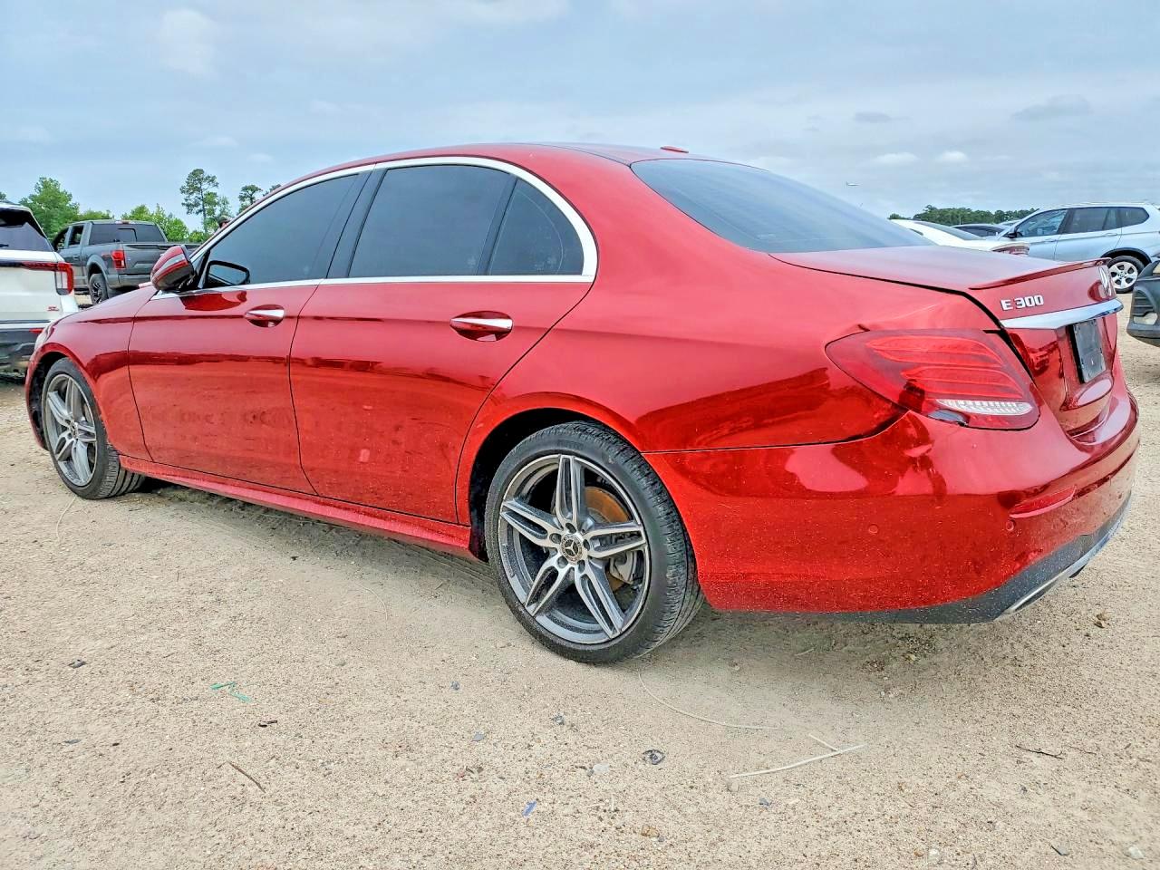 2019 MERCEDES-BENZ E 300 — снимка 2