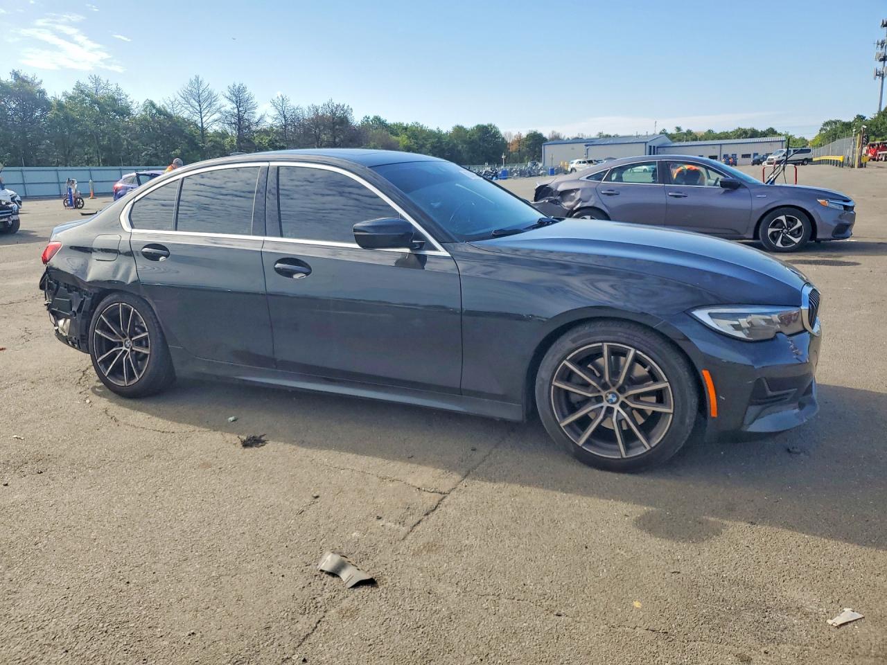 2019 BMW 330I — снимка 4