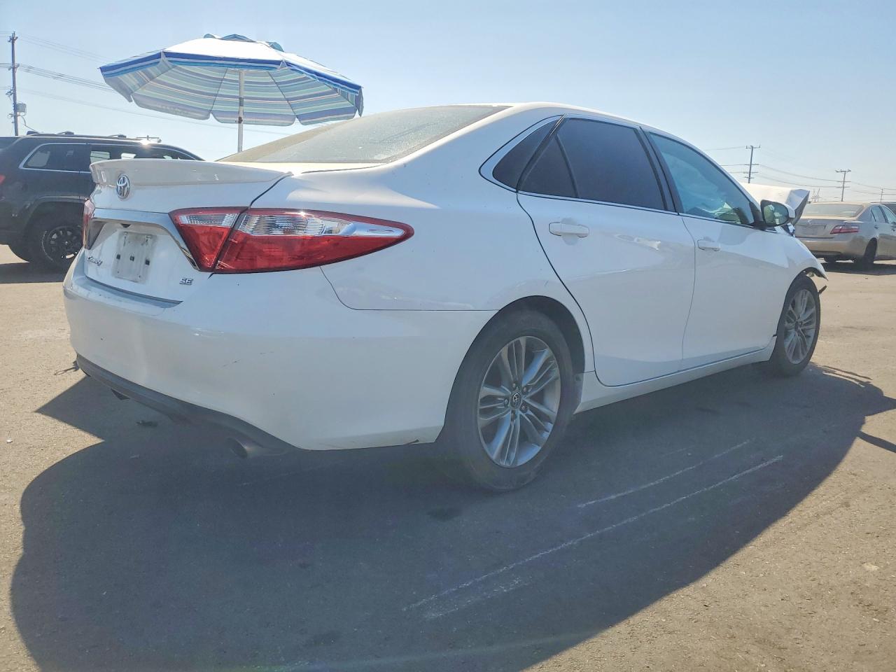 2015 TOYOTA CAMRY SE — снимка 3