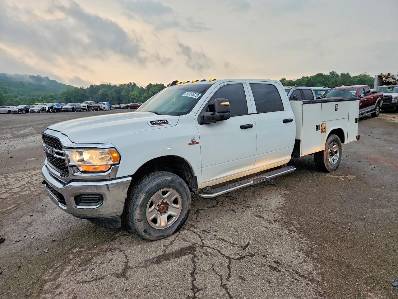 2024 RAM 3500 TRADESMAN