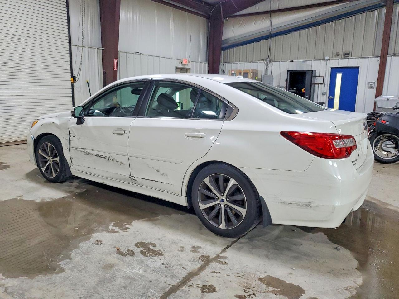 2015 SUBARU LEGACY 2.5I LIMITED — снимка 2