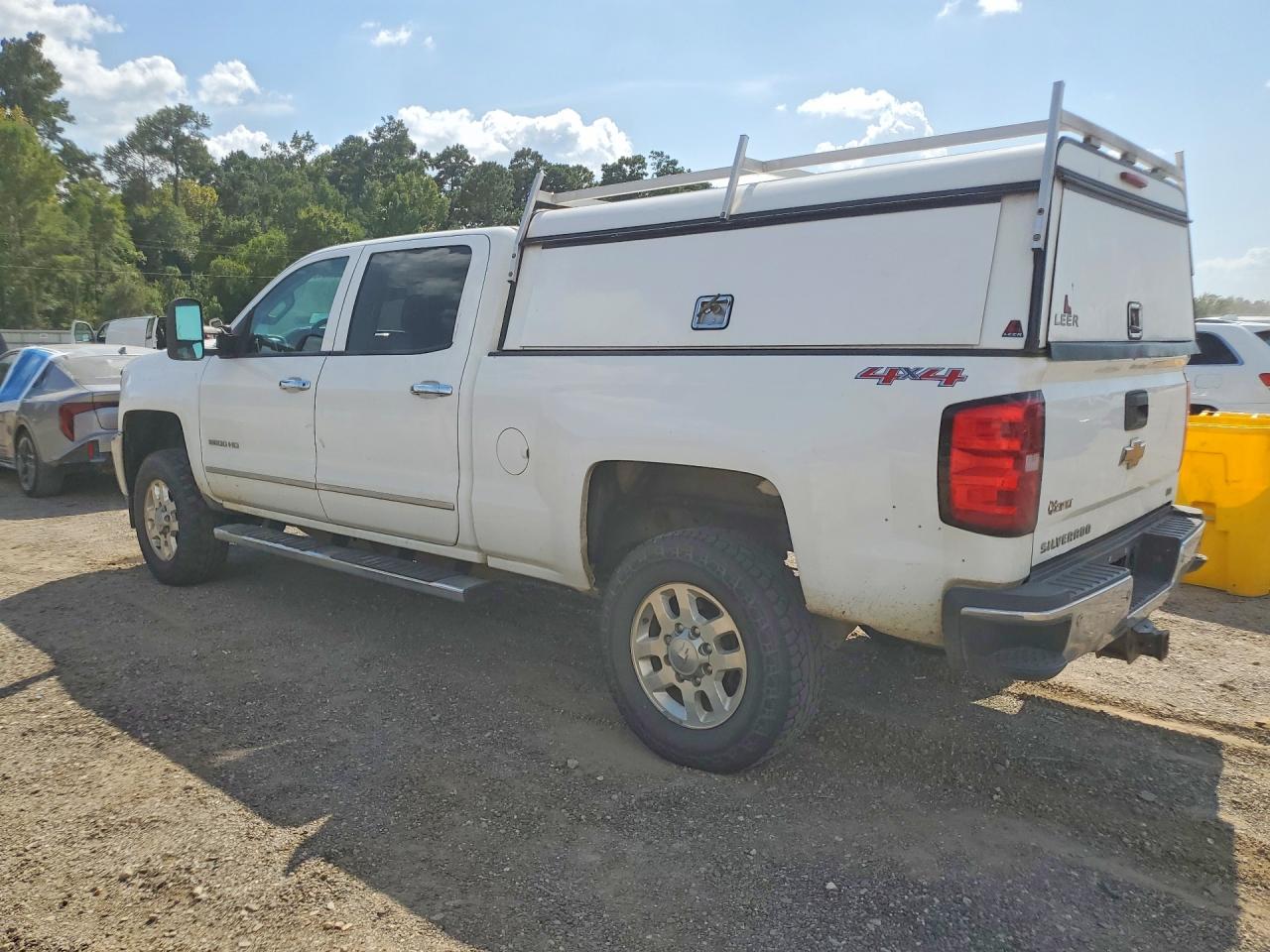 2015 CHEVROLET SILVERADO K2500 HEAVY DUTY LTZ — снимка 2