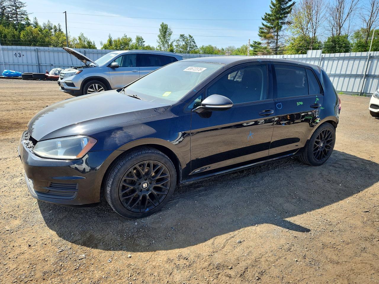 2016 VOLKSWAGEN GOLF S/SE