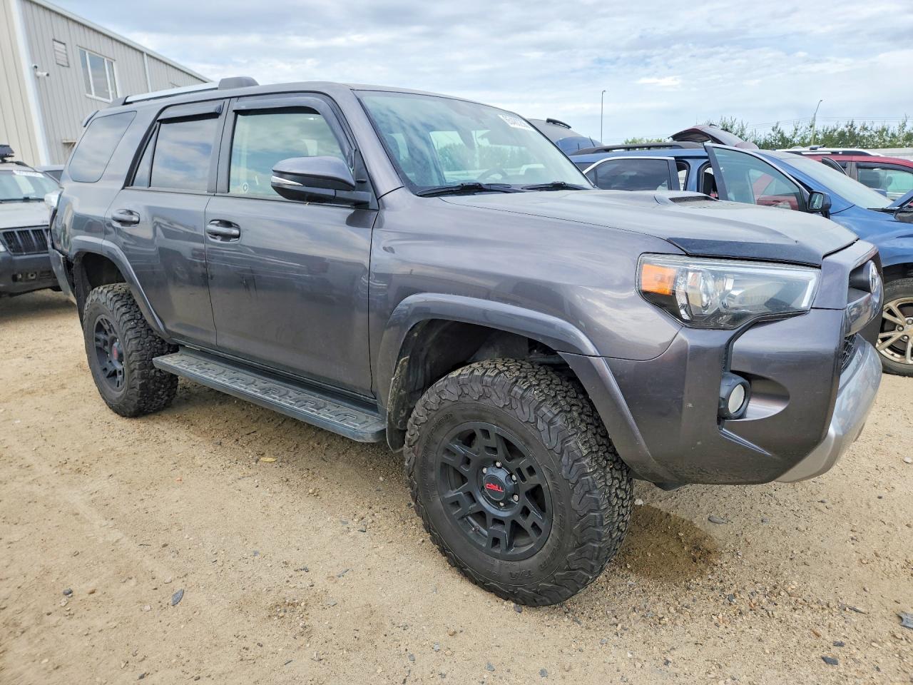 2016 TOYOTA 4RUNNER SR5 — снимка 4