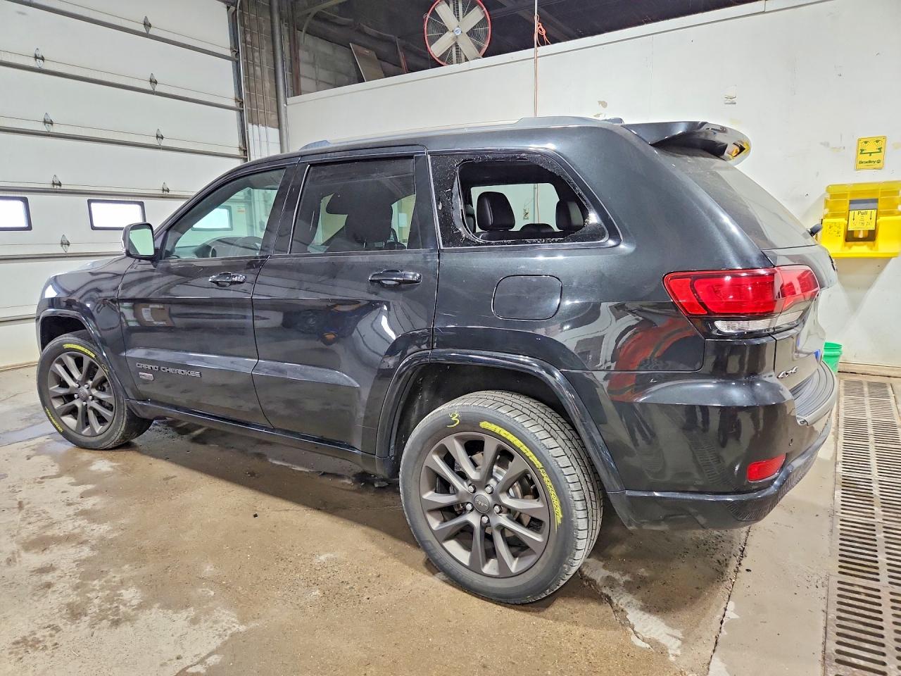 2016 JEEP GRAND CHEROKEE LIMITED — снимка 2