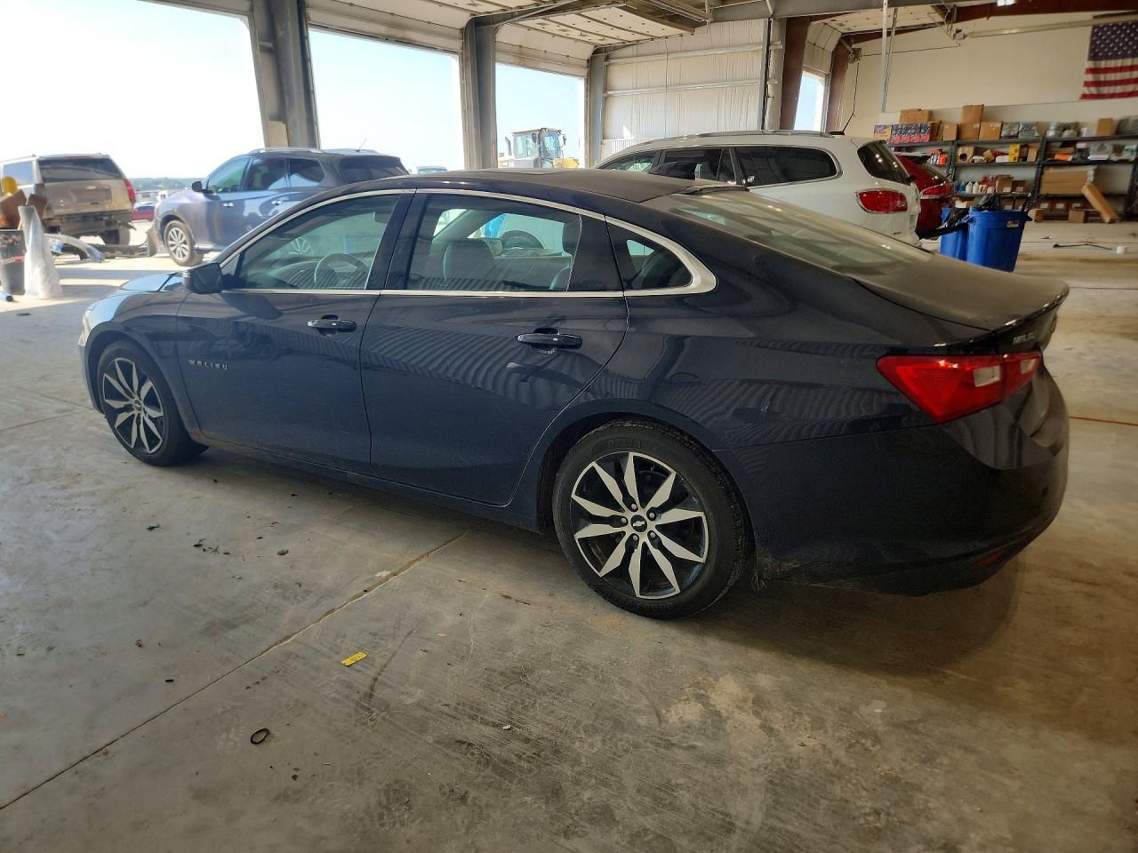 2017 CHEVROLET MALIBU LT — снимка 2