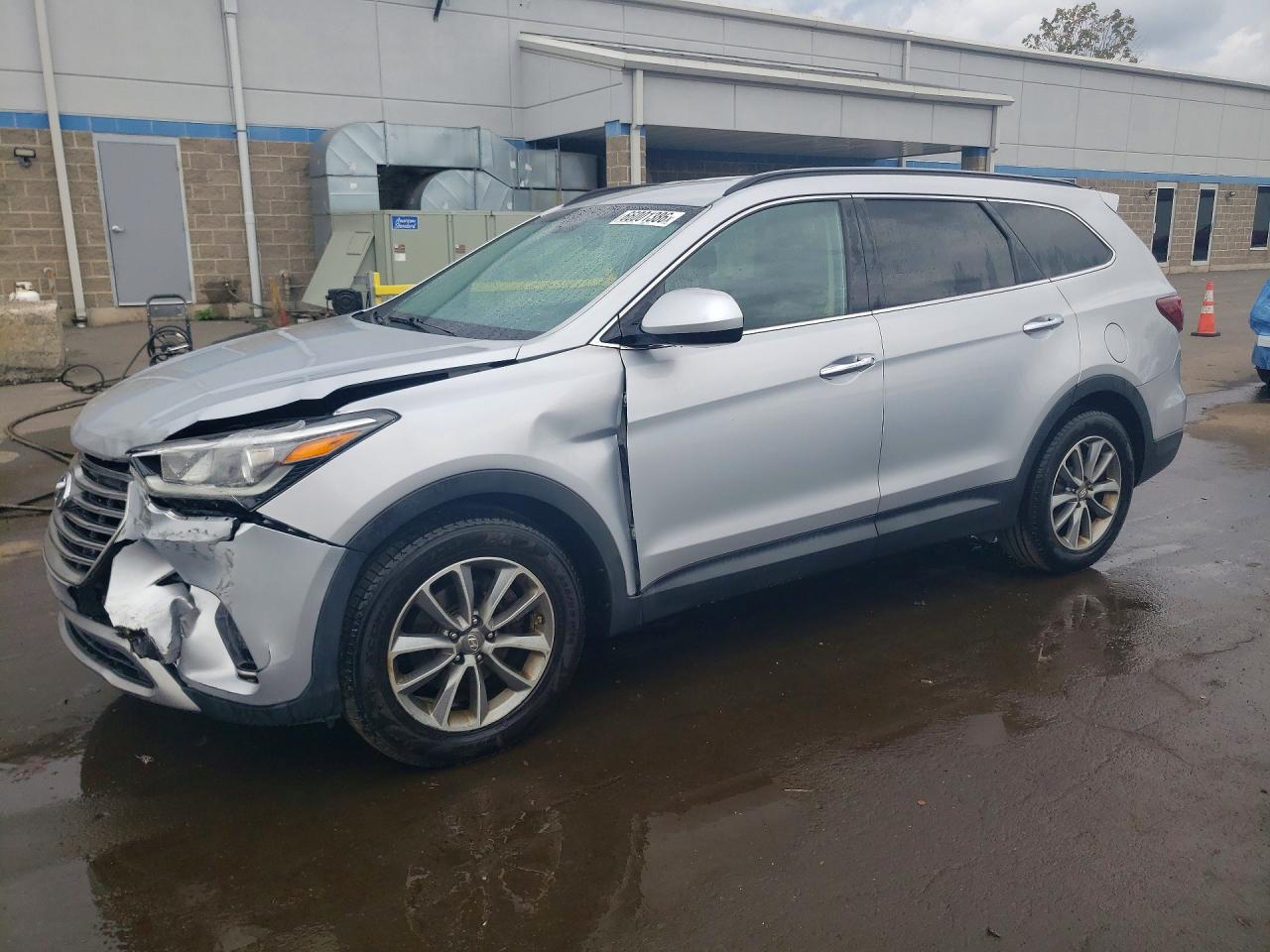 2017 HYUNDAI SANTA FE SE